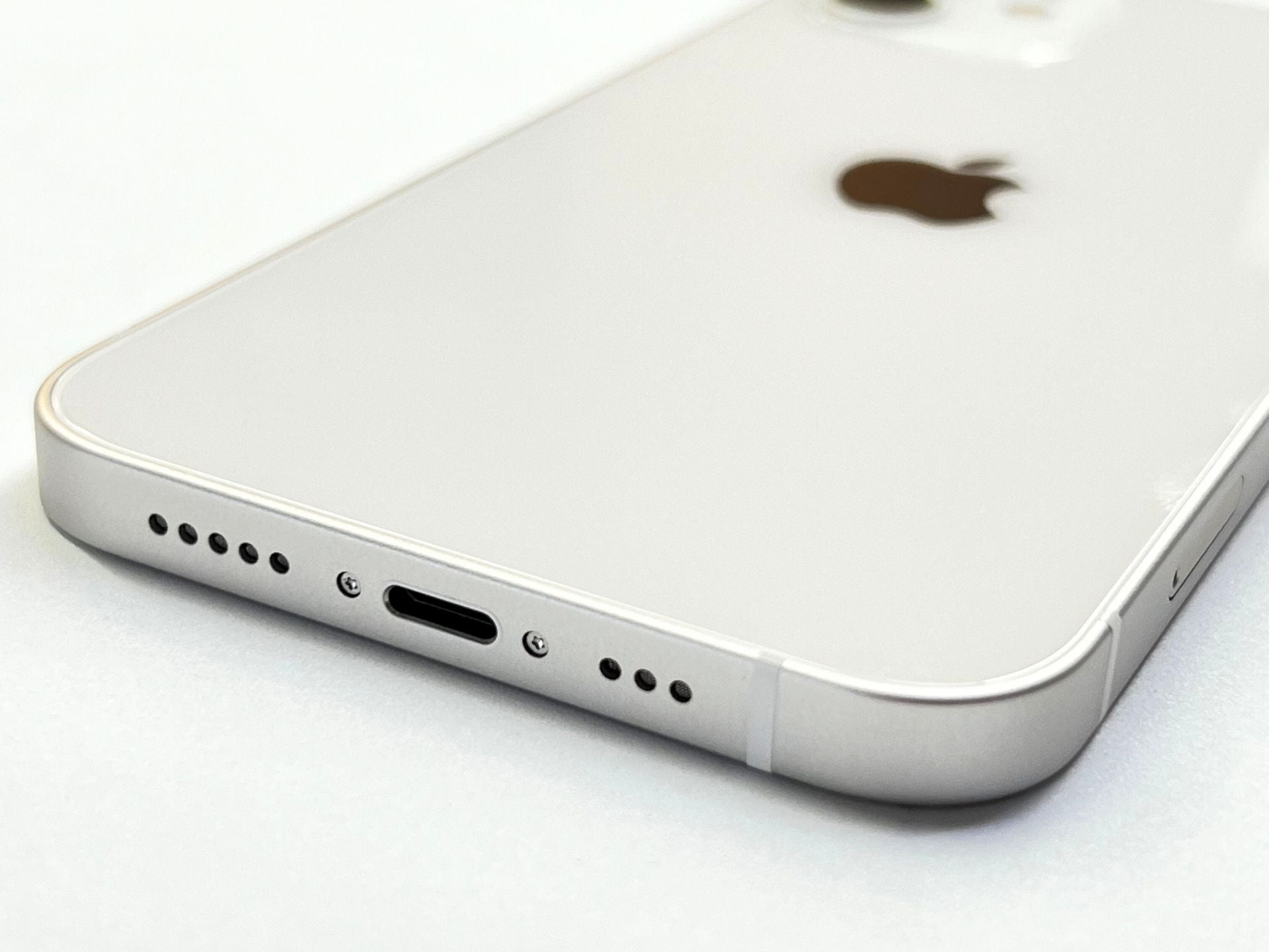 Apple iPhone 12 Biały Apple iPhone 12 Biały