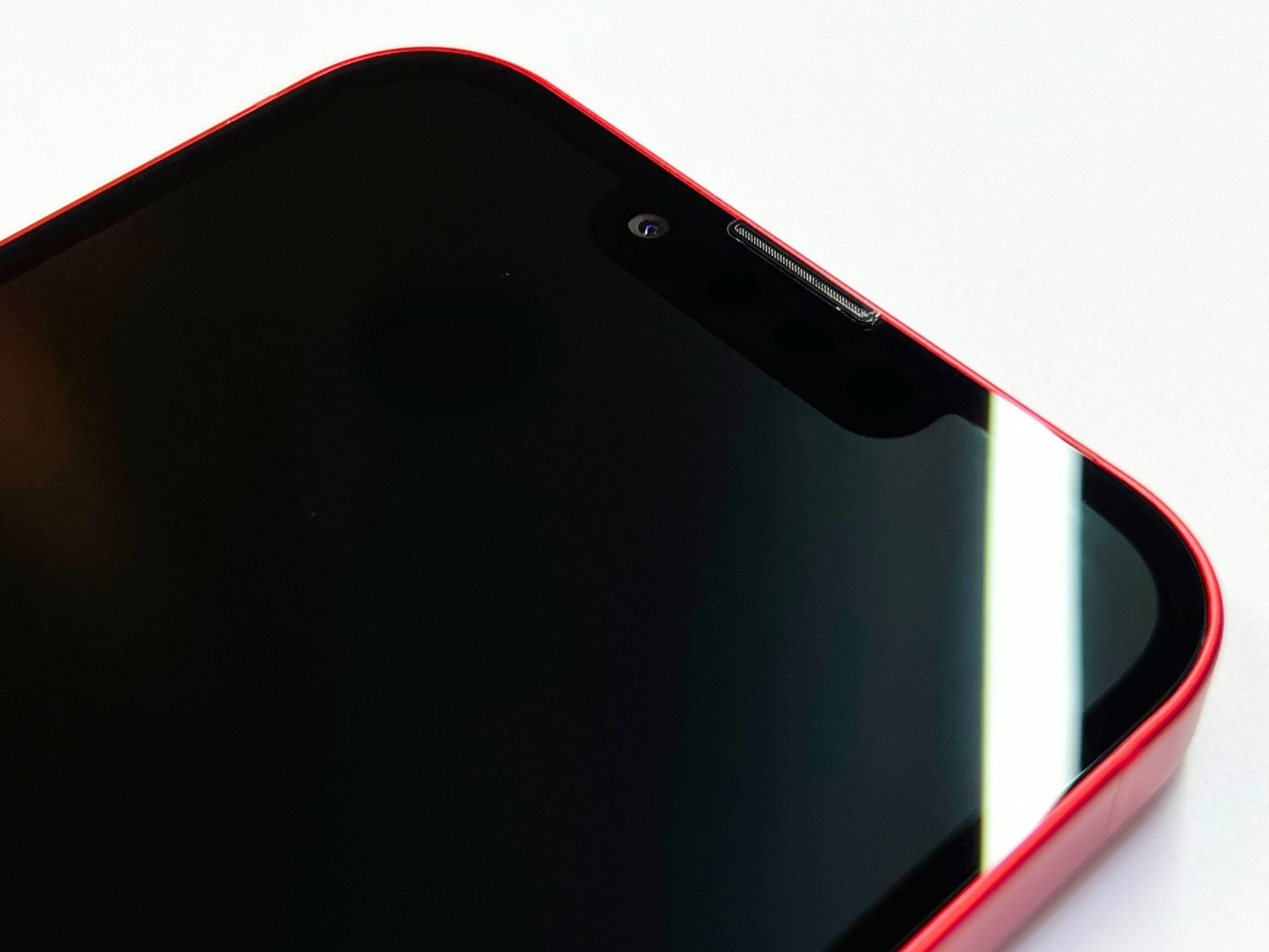 Apple iPhone 13 Red